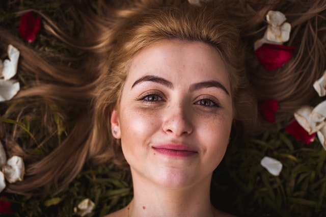 6 SECRETS TO GLOWING SKIN