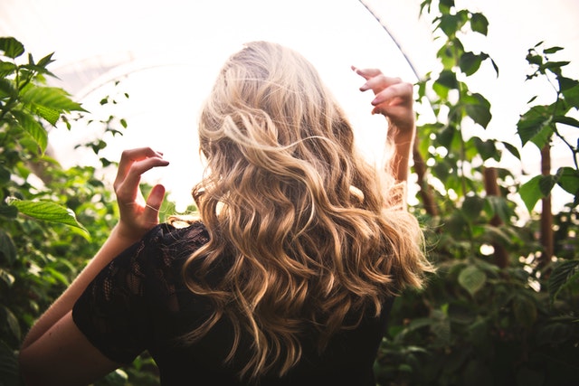 How to Get Rid of Frizzy Hair