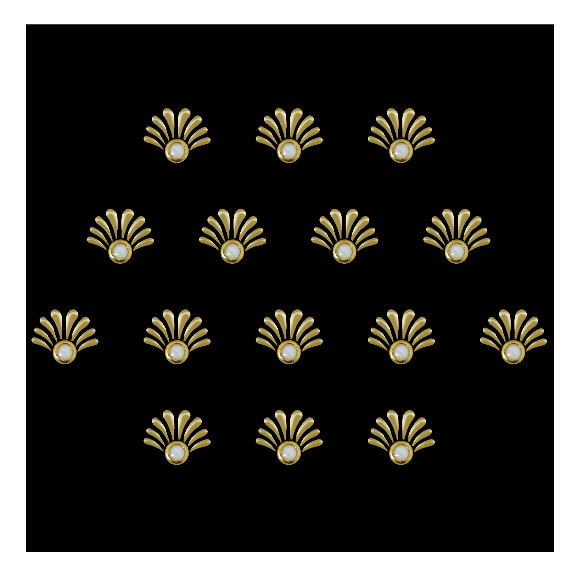 Royal Pearl Finish Elegant Fan Design Mehendi 